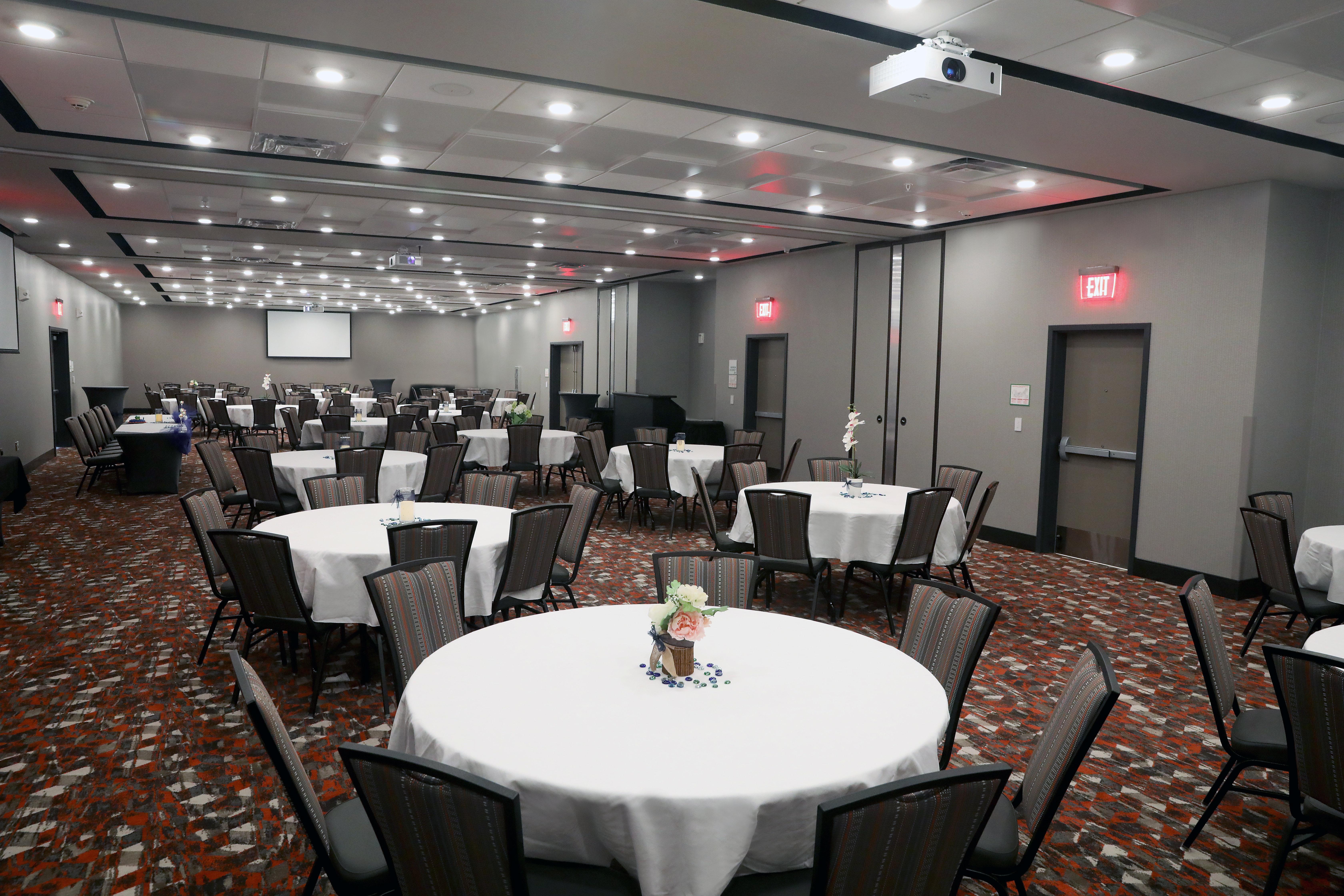 Holiday Inn & Suites Sioux Falls - Airport By Ihg Экстерьер фото