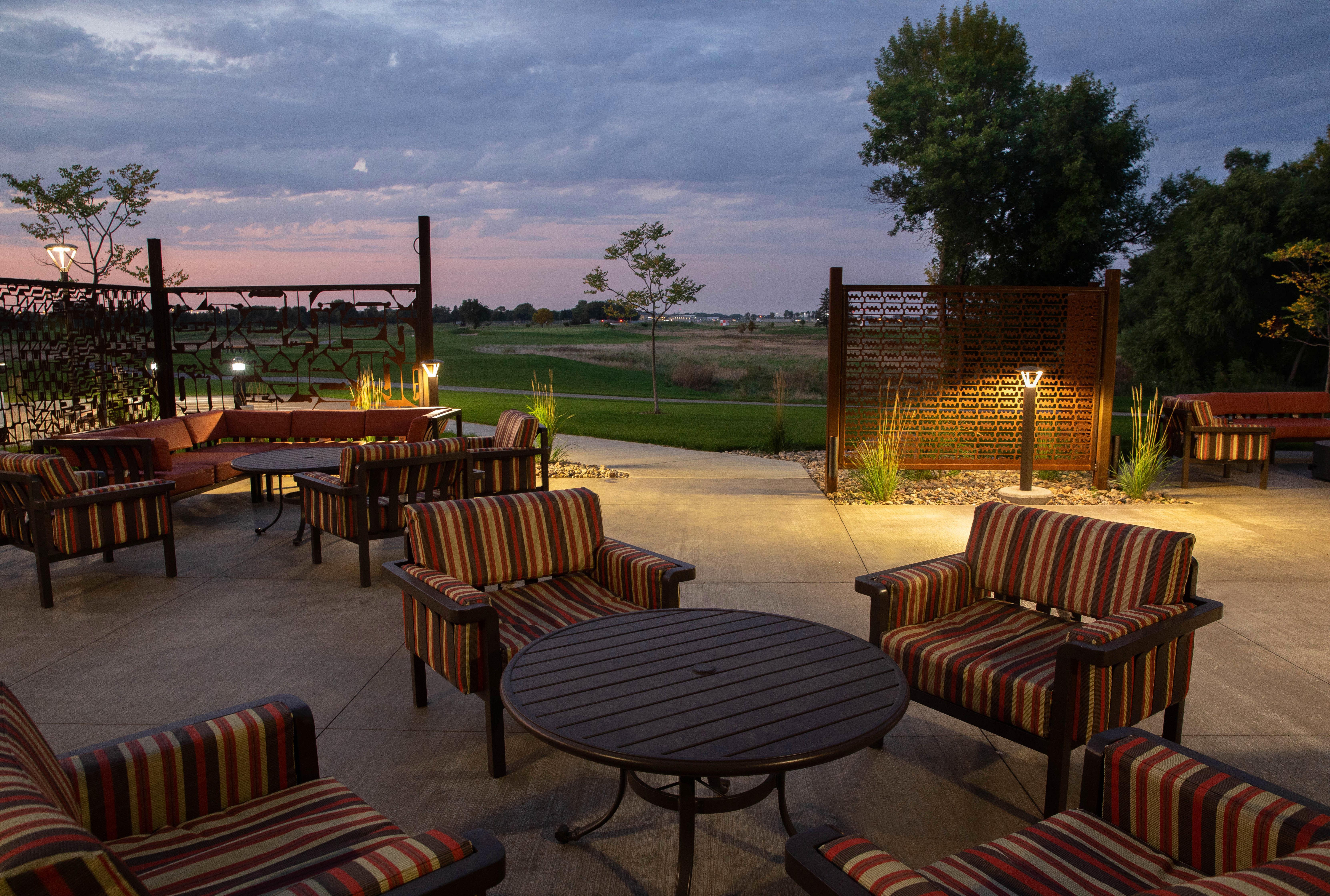 Holiday Inn & Suites Sioux Falls - Airport By Ihg Экстерьер фото